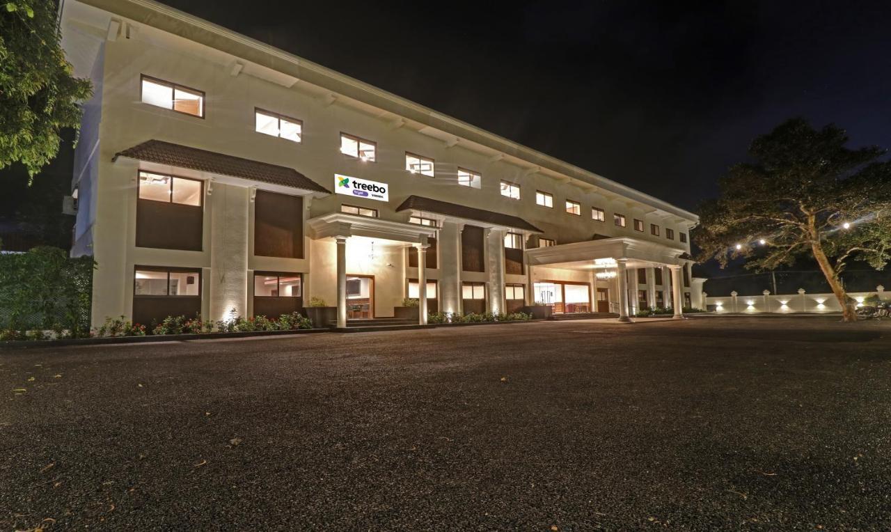 Hotel Treebo Premium Vahada 7 Minutes Drive From Ambalapuzha Sree Krishna Swamy Temple Alappuzha Exterior foto